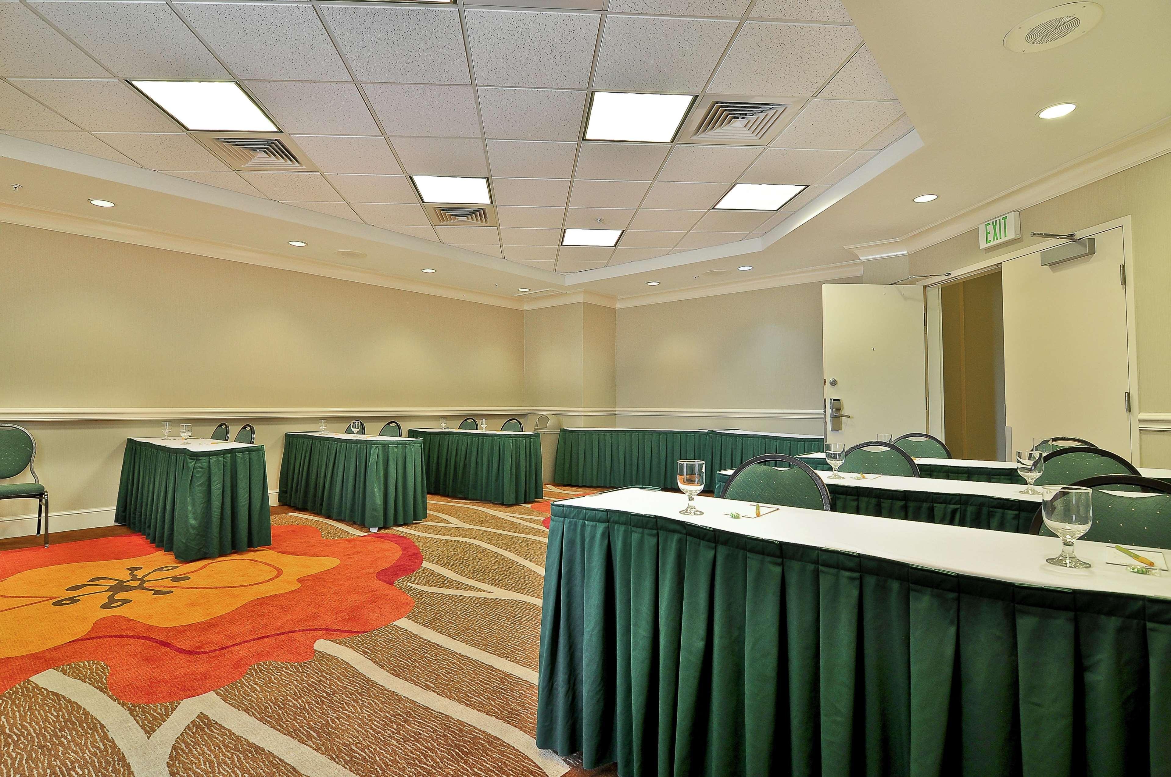 Temple Terrace Hilton Garden Inn Tampa North מראה חיצוני תמונה